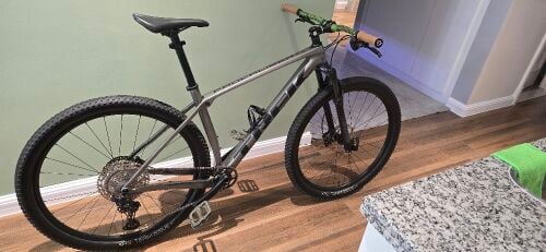 Trek Pro Caliber 9.5 Carbon fiber