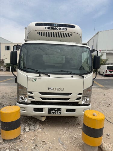 إيسوزو إن سيريز شاحنة تبريد 2025 