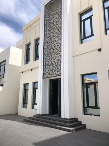ثمامه.للبيع فيلا مودرن مصعد