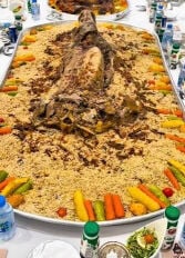 مطلوب طباخ اكل قطري 