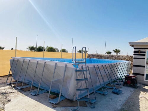 Swimming pool