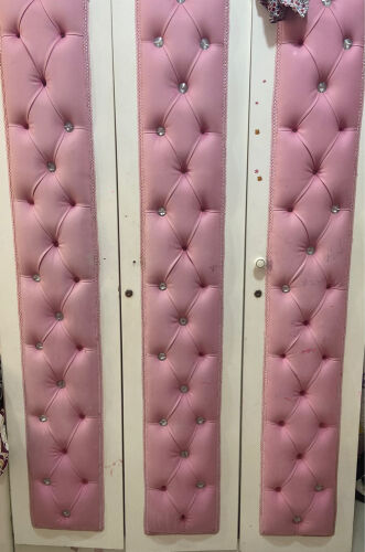 Girls room