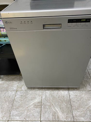 LG DISHWASHER VERY GOOD