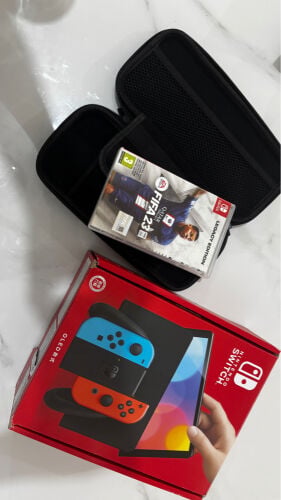 NINTENDO SWITCH OLED VERSION WITH B