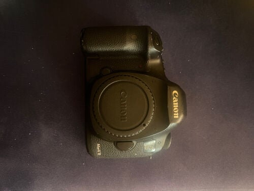 للبيع كانون 5دي مارك 3