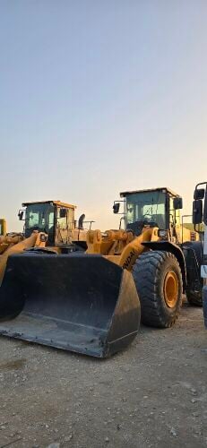 Hyundai 770-s9 shovels