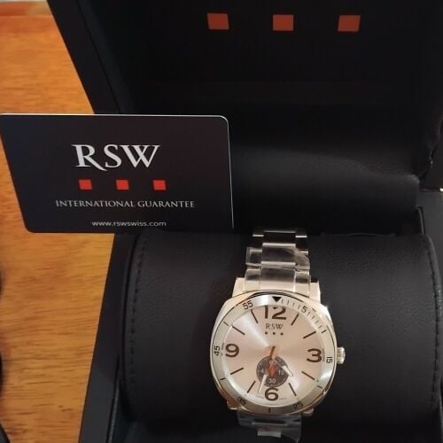 ساعة سويسرية أصلية جديدة