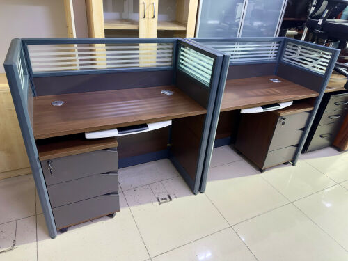 Used desk/Chairs Sell 33087737