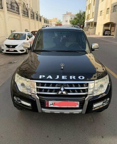 MITSUBISHI PAJERO 2015