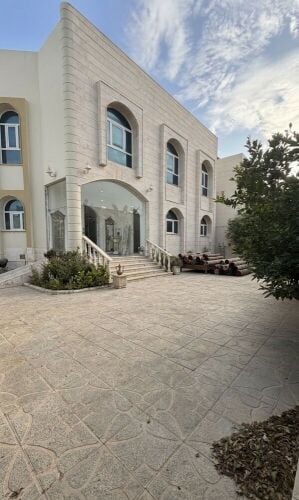 Villa for sale in Al-Jumailiyah,