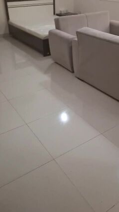 استديو كبير بالوكير نصف فر ش