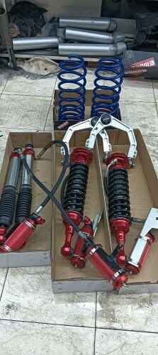 قطع غيار تويوتا لاند كروزر الأصلي