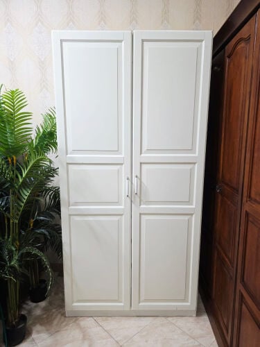 Ikea 2 door cabinet 