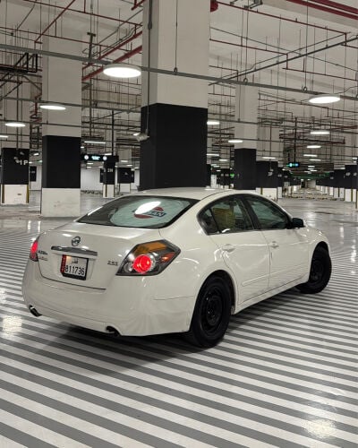 nissan Altima 