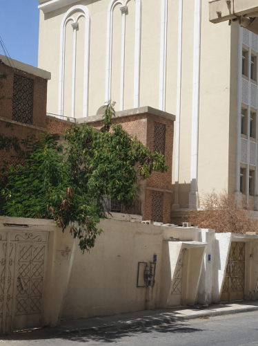 ارض عمارات في ام غويلينة 204م'
