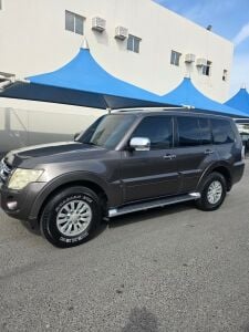 Mitsubishi pajero-2014 3.5L