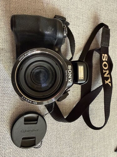 Sony cyber-shot Digital Camera 