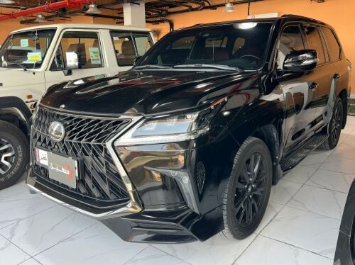 لكزس ال اكس بلاكديشن 2019 نظيفة