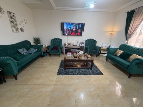 طقم جلوس و طاولة سفرة
