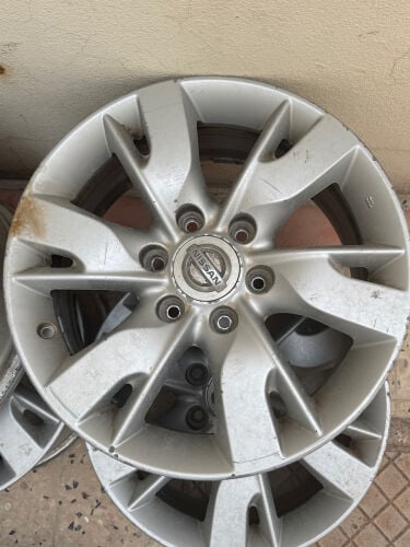 رنقات نيسان 