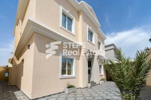 فيلا للبيع بتشطيب فاخر