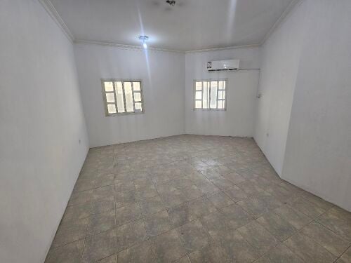 للايجار شقه في خليفه الجنوبية غرف