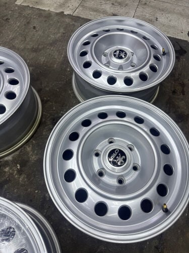 Cyrus uk17(5pices new)