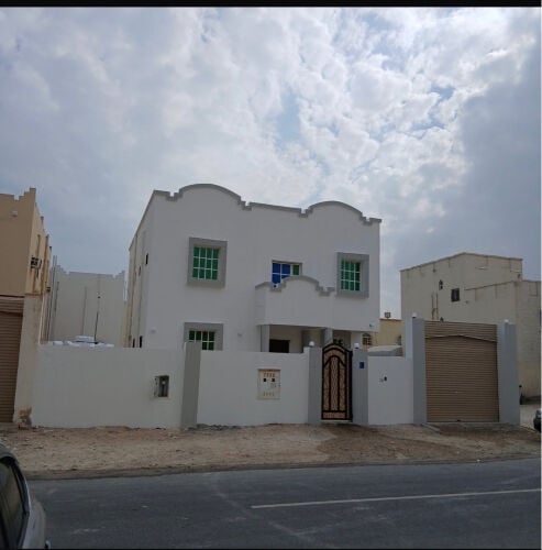 فيلا استثمار في الخور 