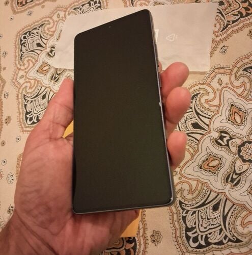 poco m6 pro 512gb  URGENT SALE