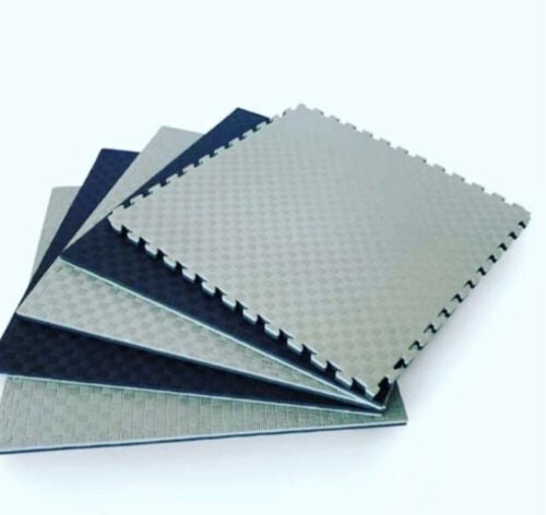 سجادة أرضية