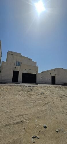 للبيع فيلا فاخره  الوكير سعر مغري