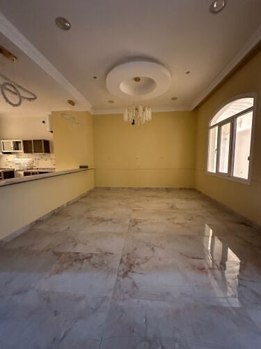 للإيجار فيلا فخمة بالخريطيات