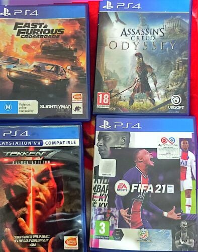 ps4 CD  Between  Cds 100%