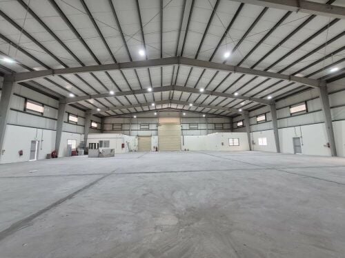 warehouse 2000 sq.m birk