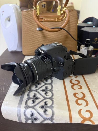 canon 600d with lense 