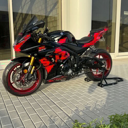 للبيع سوزوكي ١٠٠٠ آر آر 