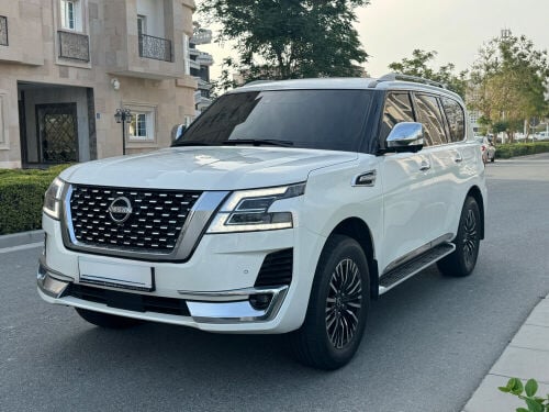 Patrol Platinum 4.0L 2023 Top class