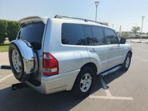 باجيرو ٢٠٠٣ جاهزة للبيع