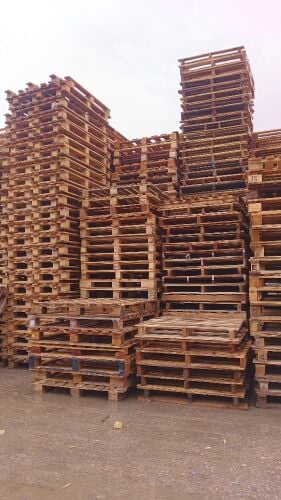 Used Wooden pallets & plastic palle