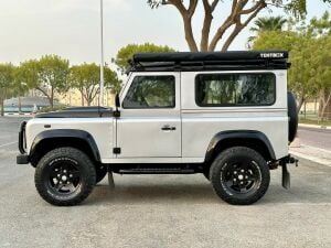 Land Rover Defender 90 2012
