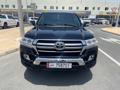 GXR 2019 V8 black 