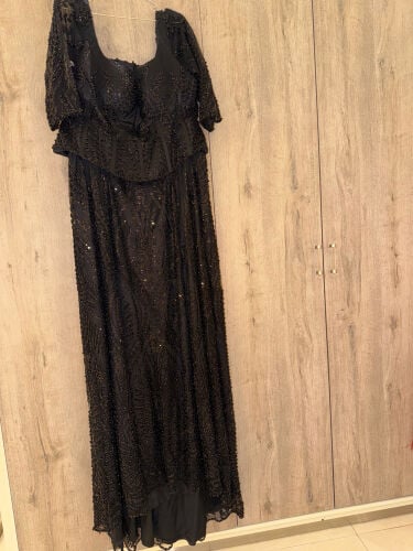 فستان نسائي 