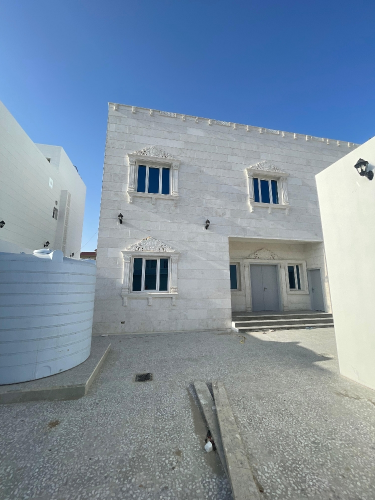 فللتين للبيع بالغرافة