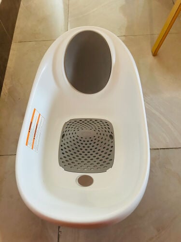 bath tub with infant support 