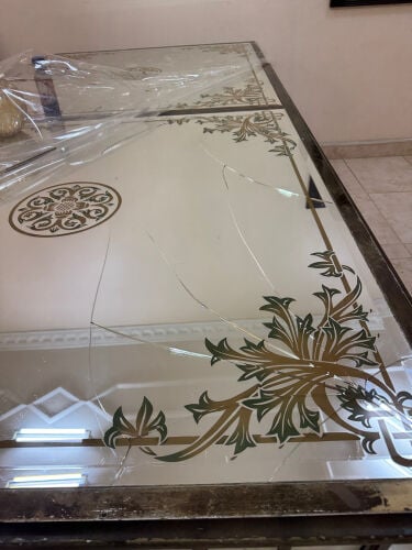 طاولة 6 كراسي  مجانا 