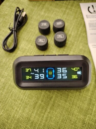 جهاز لقياس هواء الإطارات