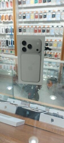new 17pro nax256 gb silver