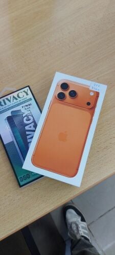 B.NEW 17PROMAX 256 GB ORANGE