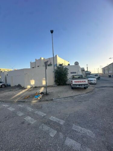 غرفة و صالة بالمريخ الفروسية شامل