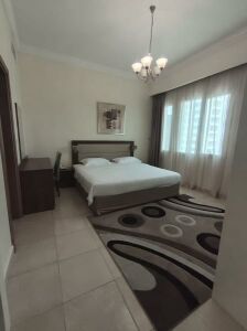 شقة فاخرة غرفتين وصالة للإيجار